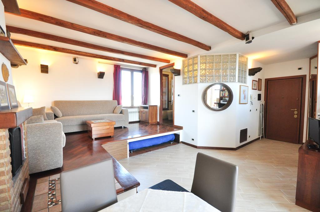 Appartamento Penthouse With View Roma Esterno foto