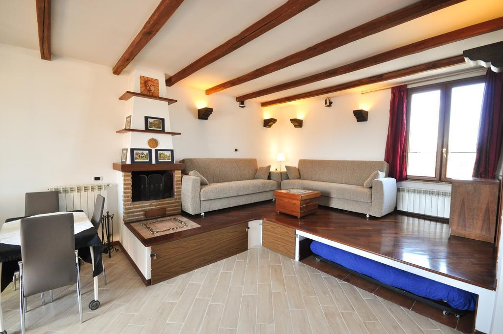 Appartamento Penthouse With View Roma Esterno foto