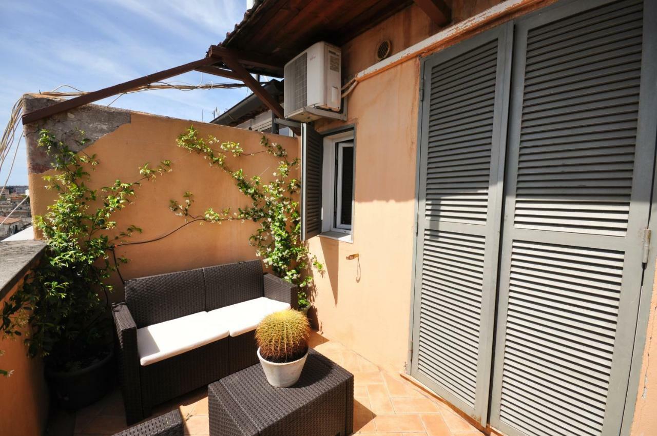 Appartamento Penthouse With View Roma Esterno foto